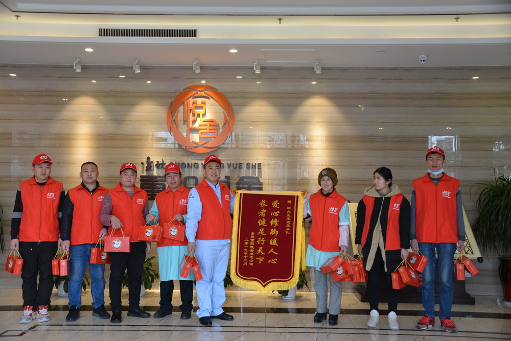 安陽(yáng)甲冉生灰指甲修腳
